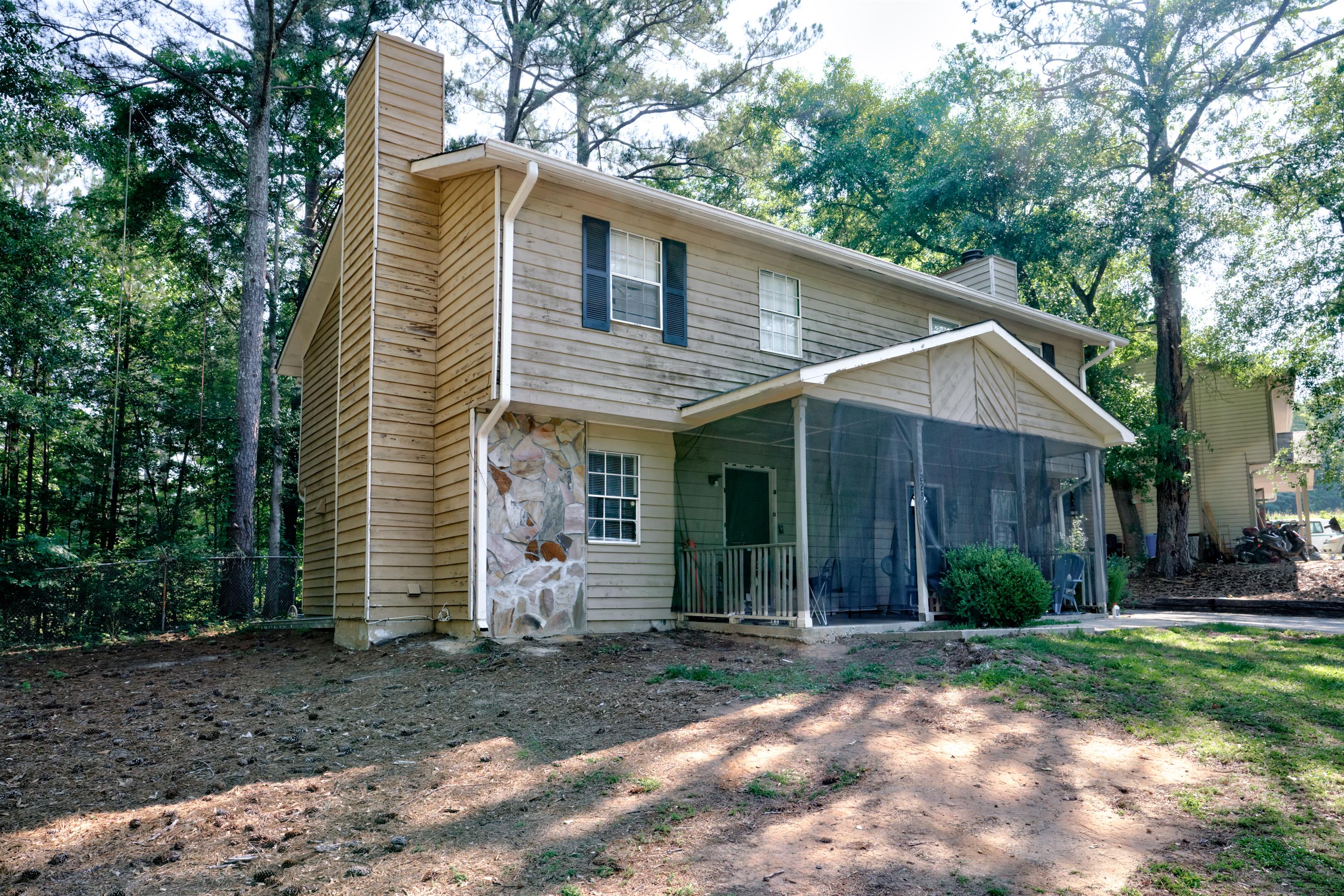 1225 Creek Forest Ct NW